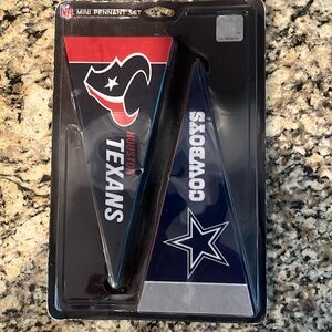 NFL mini pennant set never opened